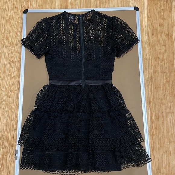 BARDOT AVA LACE DRESS - Picture 4 of 7